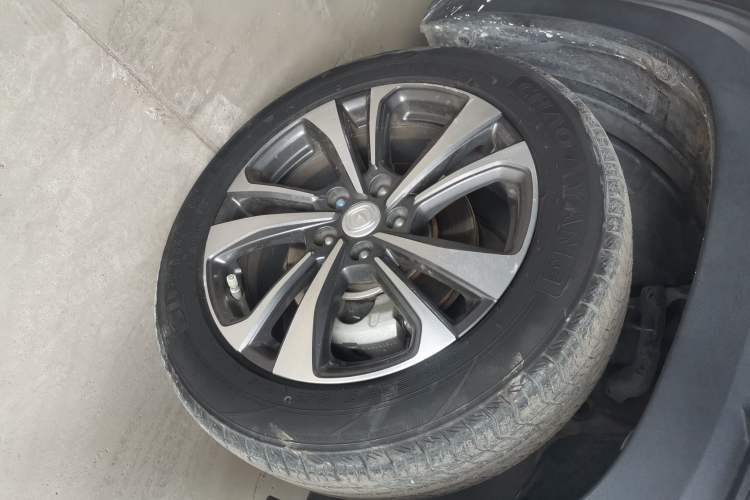 Used CHANGAN CS35PLUS 2021 Blue Whale NE 1.4T DCT Luxury Model Right Front Wheel Hub