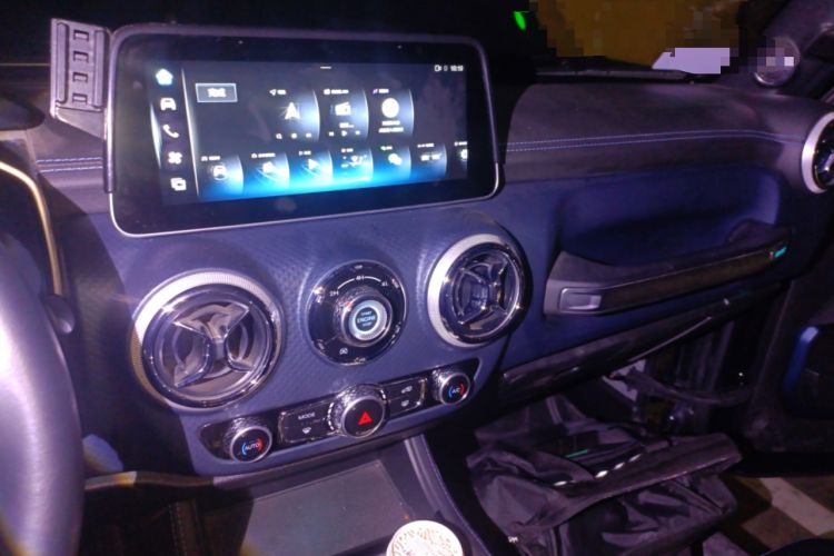 Used BAIC Off-Road BJ40 2023 2.0T Automatic Four-Wheel Drive Urban Hunter Edition Chivalrous Type
