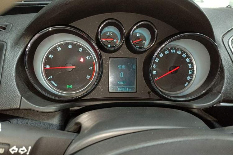 Used Buick Regal 2015 1.6T Leading Technology Model Instrument Cluster