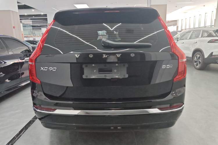 Used Volvo XC90 2023 B5 SmartDrive Luxury Edition 7 Seats