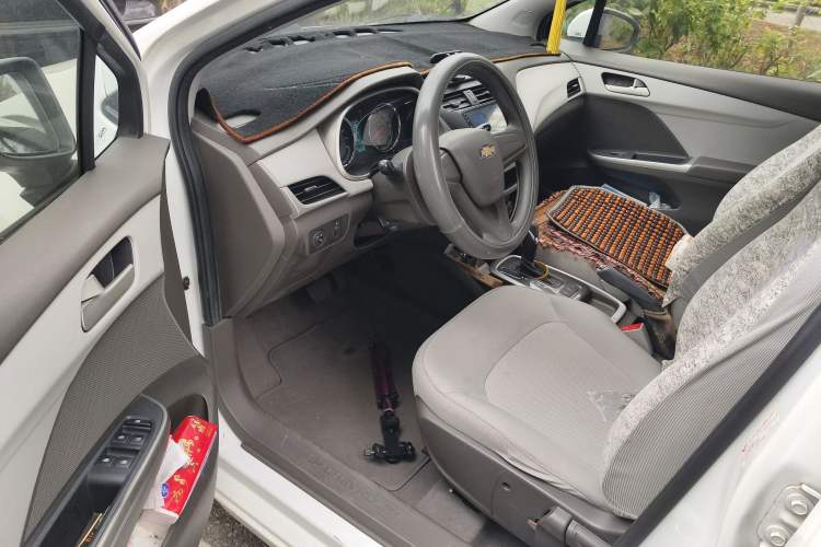 Used Chevrolet Lova RV 2016 1.5L Automatic Comfort Edition
