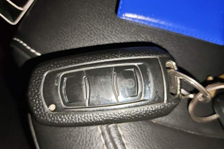 Used Geely Auto Emgrand 2015 Sedan 1.5L CVT Upward Version
