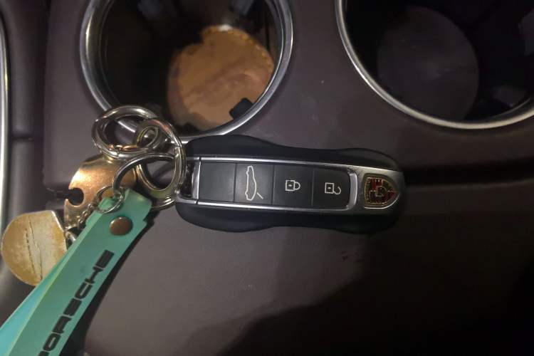 Used Porsche Panamera 2017 Panamera 4 E-Hybrid Executive Long Wheelbase 2.9T Vehicle Key