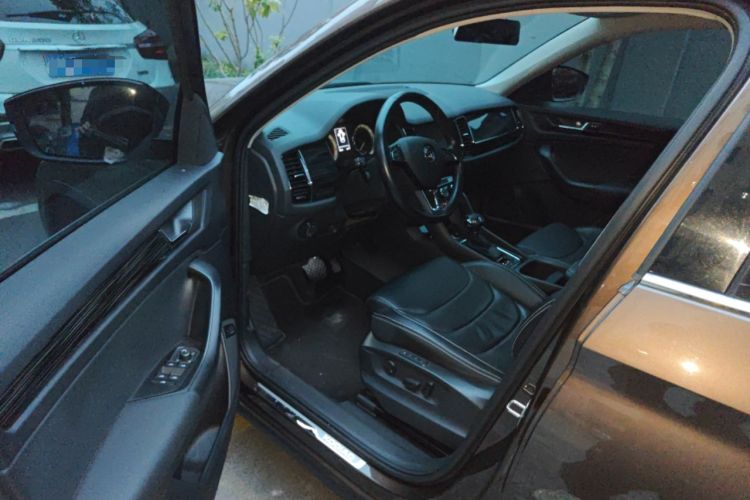 Used Skoda Kodiaq 2018 Facelifted TSI330 5-Seater Two-Wheel-Drive Luxury Enjoyment Edition