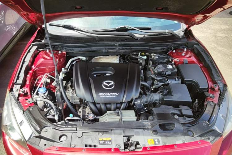 Used Mazda 3 Axela 2016 Sedan 1.5L Automatic Luxury Model
