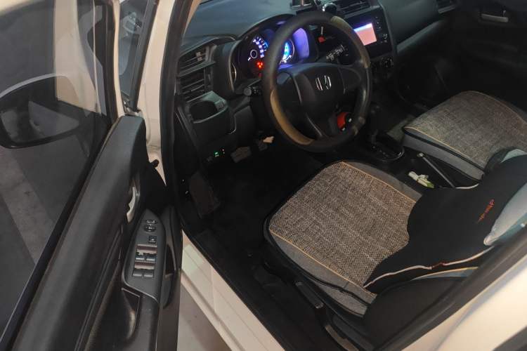 Used Honda Fit 2016 1.5L LXS CVT Comfort Sunroof Version