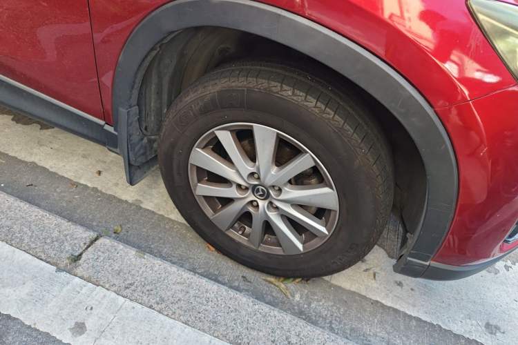 Used Mazda CX-5 2015 2.0L Manual Two-Wheel Drive Comfort Version
