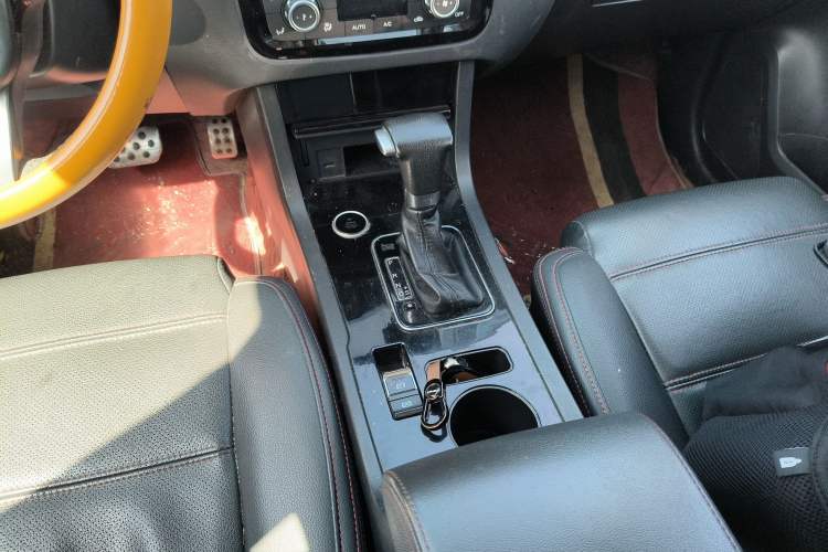 Used Yema T70 2016 Upgraded Model 1.8T CVT Flagship Edition