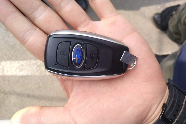 Used Subaru Outback 2016 2.5i Sport Navigation Edition Vehicle Key