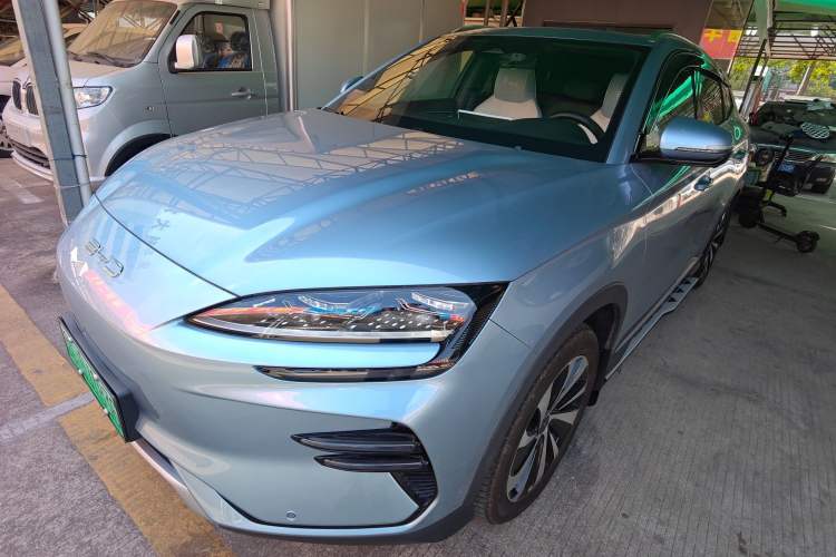 Used BYD Song PLUS New Energy 2023 Champion Edition EV 520KM Flagship Model