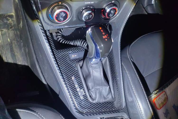 Used Volkswagen Gran Lavida 2015 1.6L Automatic Comfort Edition