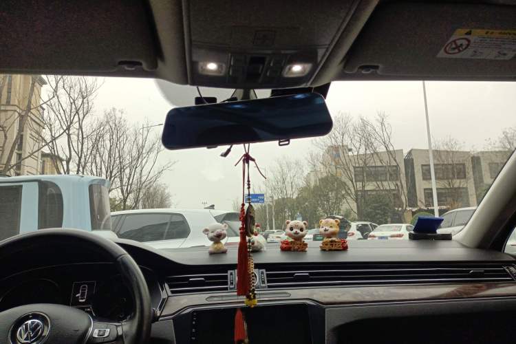 Used Volkswagen Magotan 2018 330TSI DSG Luxury Model Headliner