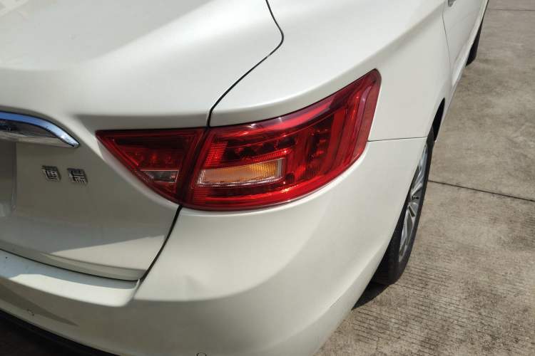 Used Geely Auto Emgrand GT 2016 1.8T Zunya Model Right Rear Taillight