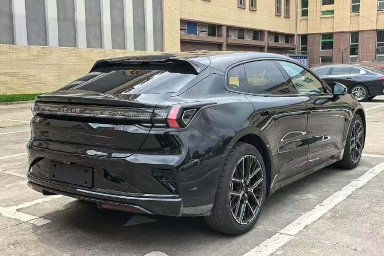 Used Zeekr 001 2026 Model 103° Rear-Drive Max Version Rear Right 45 Deg