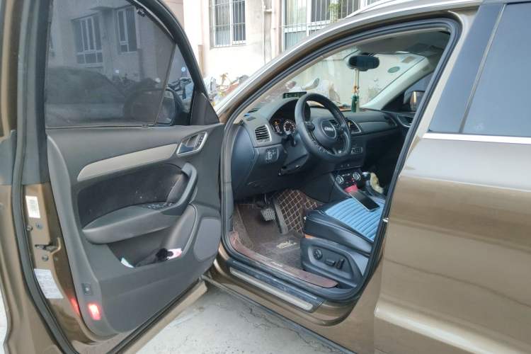 Used Audi Q3 2015 30 TFSI Ambition Edition