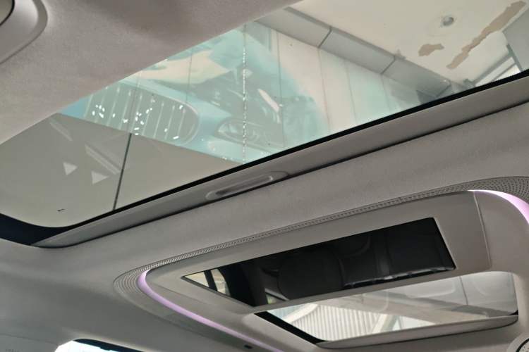 Used XPeng X9 2024 702 Ultra-Long Range Max Headliner