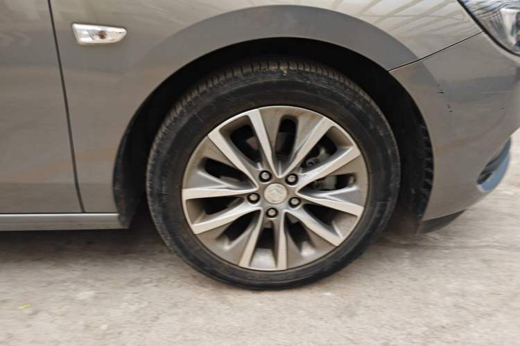 Used Buick GL6 2019 18T 6-Seater Connected Luxury Version China V Standard