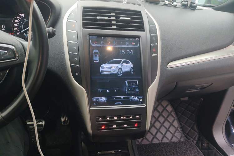 Used Lincoln MKC 2017 2.0T Two-Wheel Drive Deluxe Edition