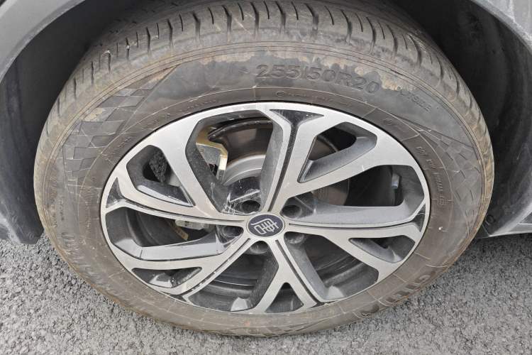 Used BYD Tang New Energy 2025 Intelligent Driving Version DM-i 115KM Flagship Edition Exterior 4