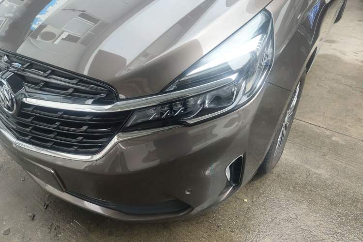 Used Buick GL8 2021 Land Cruiser Executive 652T Premium Model