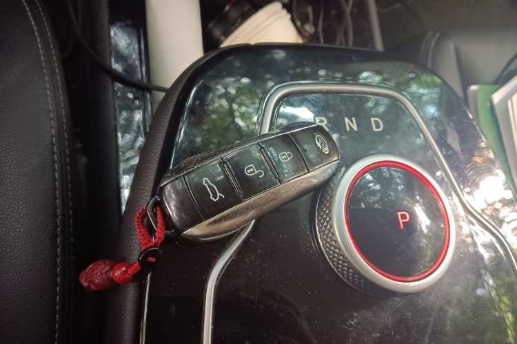 Used SERES SF5 2021 Four-Wheel Drive Freedom Expedition Edition
