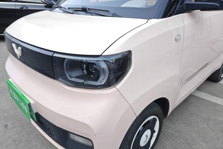 Used Wuling Hongguang MINIEV 2021 Macaron Fashion Model Lithium Iron Phosphate
