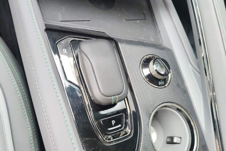 Used Zeekr 001 2023 WE Edition 100 kWh Gear Lever