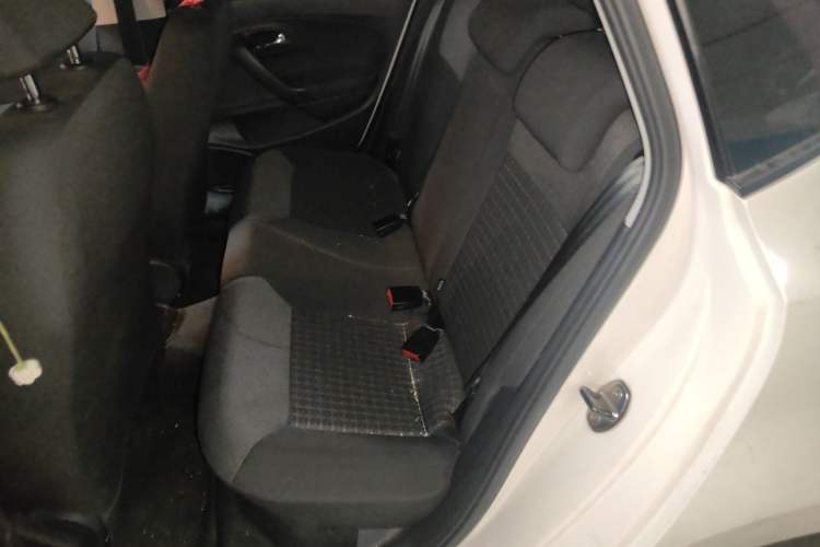 Used Volkswagen Polo 2016 1.6L Automatic Comfort Model