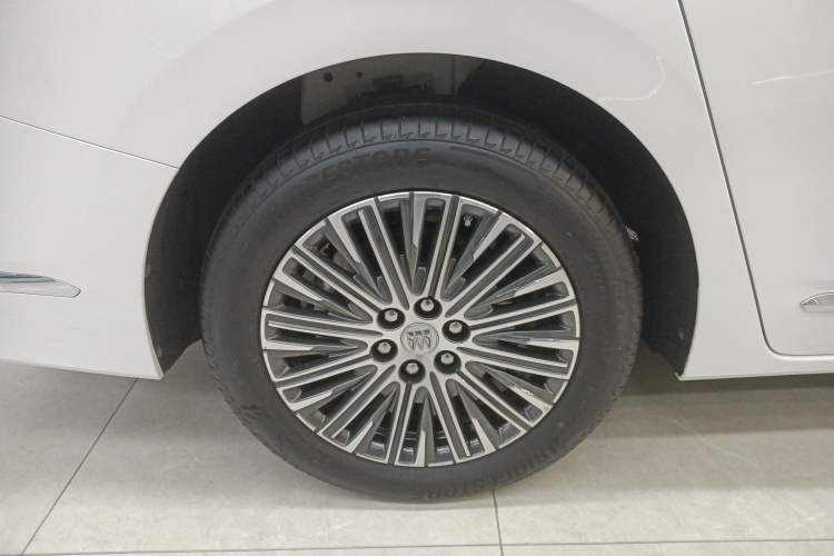 Used Buick GL8 New Energy 2024 Lu Zun Deluxe Edition 7-Seater
