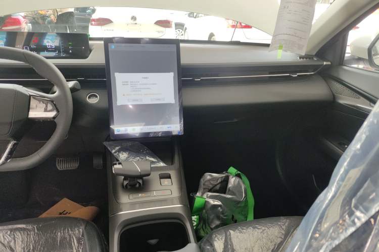 Used Changan Eado 2025 Blue Whale 1.5T 500Bar Prestige Model