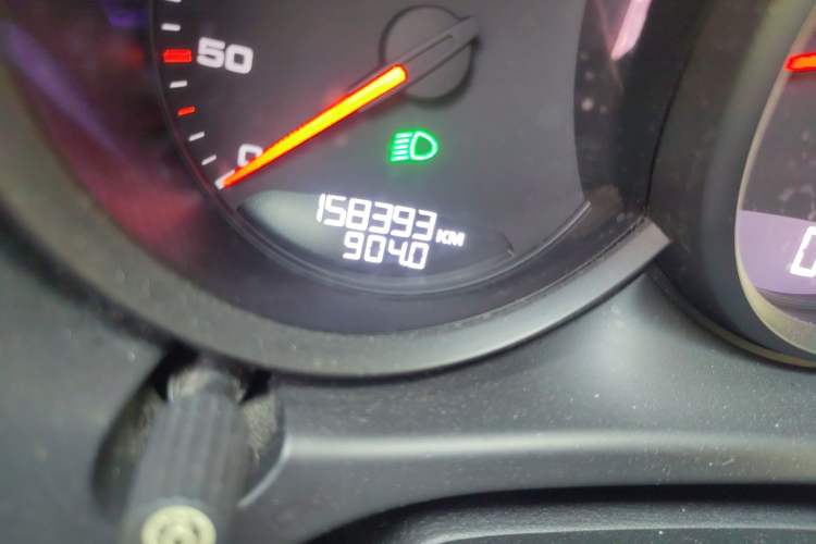 Used Porsche Macan 2017 Macan 2.0T Odometer Close Up