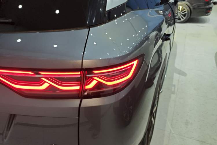 Used BYD Song L DM-i 2024 112 km Beyond Edition
