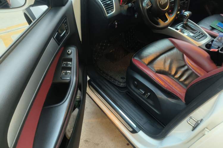 Used Audi Q5 2017 Plus 40 TFSI Technology Model
