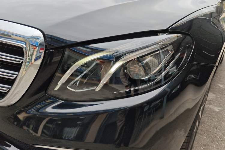 Used Mercedes-Benz E-Class 2020 E 260 L
