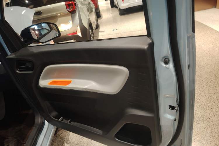 Used Wuling Hongguang MINIEV 2022 Easy Version Lithium Iron Phosphate