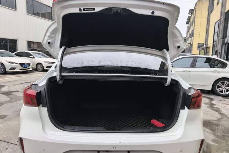 Used CHANGAN Eado 2020 PLUS 1.6L GDI Manual Luxury Model Trunk