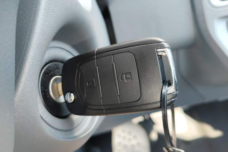 Used Wuling Yangguang 2025 Model 400km Bus Edition—Comfort Edition