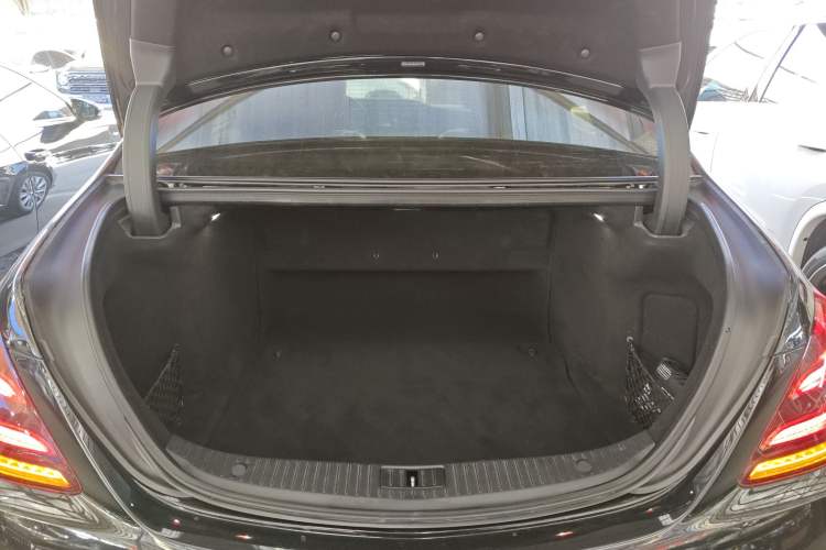 Used Mercedes-Benz S-Class 2017 S 320 L Business Model
