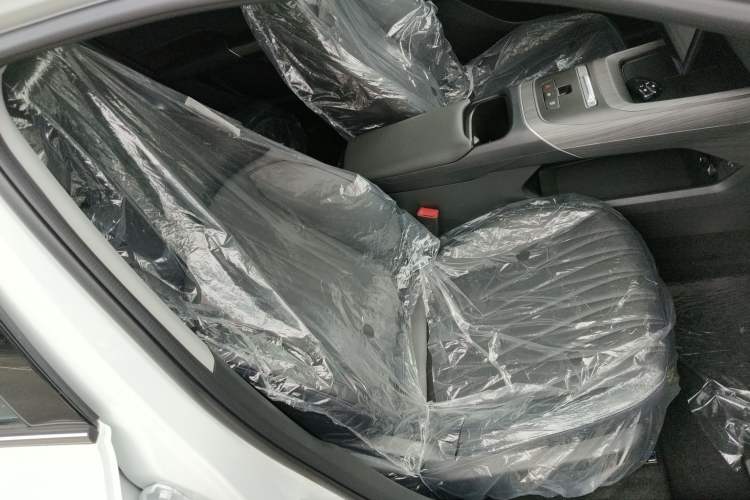 Used CHANGAN Eado PHEV 2025 Smart New Blue Whale 145KM Battleship Edition