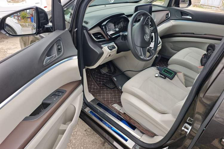 Used Buick GL8 2021 Land Cruiser Executive Class 652T Comfort Model