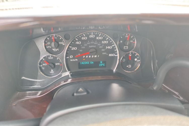 Used GMC SAVANA 2011 6.0L Business Star 7 seats Odometer Close Up