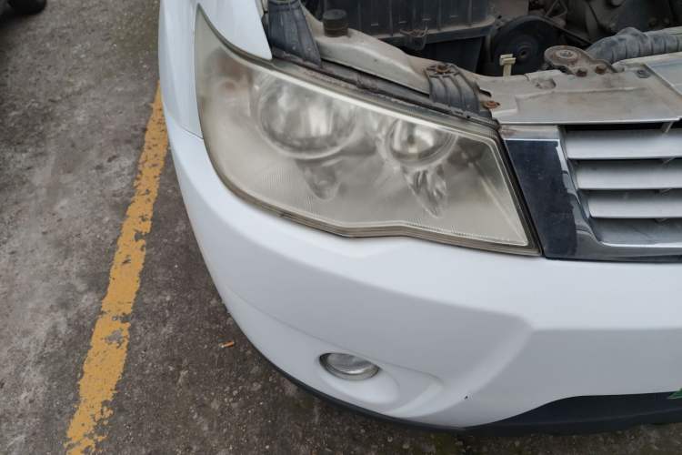 Used Land X8 2012 Explore Edition 2.0L Urban Pioneer Version Right Front Headlight