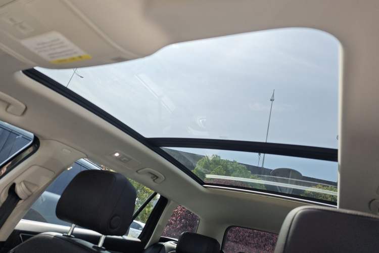 Used Volkswagen Variant 2017 380TSI Two-Wheel Drive Comfort Edition