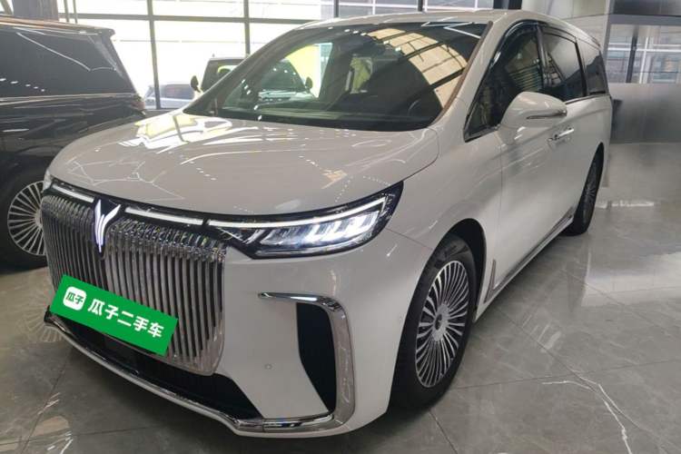Used VOYAH Dream 2025 PHEV Four-Wheel Drive Prestige Kunpeng Edition