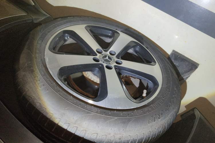 Used Mercedes-Benz GLC 2019 GLC 260 4MATIC Luxury Model
