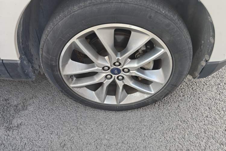 Used Ford Edge 2017 EcoBoost 245 Four-Wheel-Drive Flagship 7-Seater