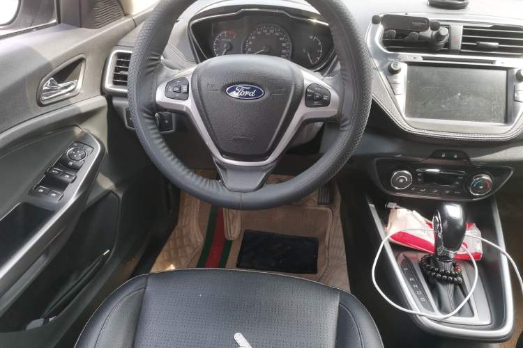 Used Ford Escort 2017 Happiness Edition 1.5L Automatic Fashion Version