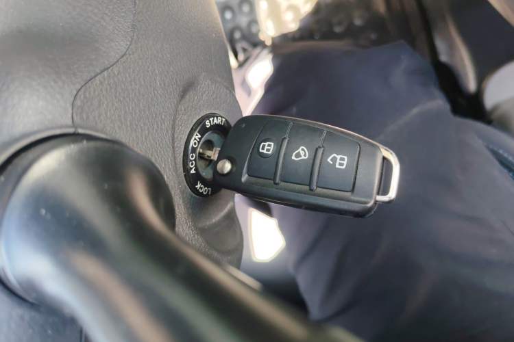 Used JAC Refine M3 2019 PLUS IKEA Edition 1.8L Luxury Model
