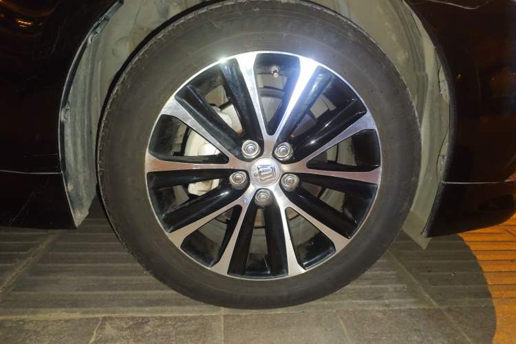 Used Toyota Crown 2018 2.0T Fashion Edition
