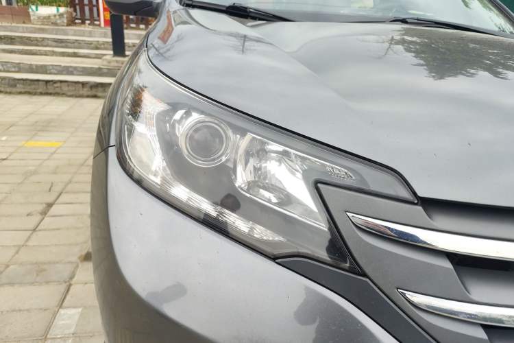 Used Honda CR-V 2012 2.4L four-wheel drive luxury version Right Front Headlight